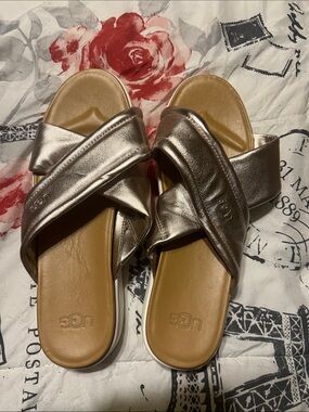 UGG Metallic Crisscross Slide Sandals - Rose Gold